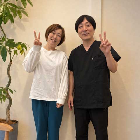 肩こりでお悩みだったお客様と施術者